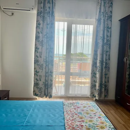 Vista Sul Mare Iii Apartment Kraymorie